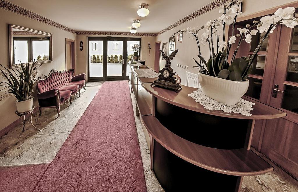 Palazzo Adler Bed & Breakfast Swarzędz Exterior foto